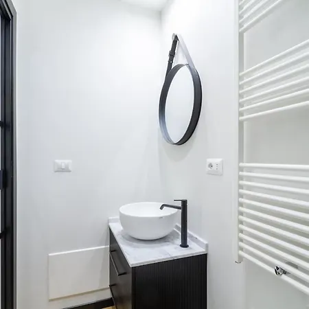 Boutique Flat Steps From Duomo * Milan