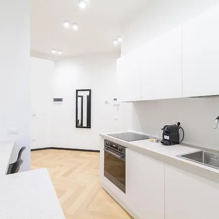 Boutique Flat Steps From Duomo Apartment Milan